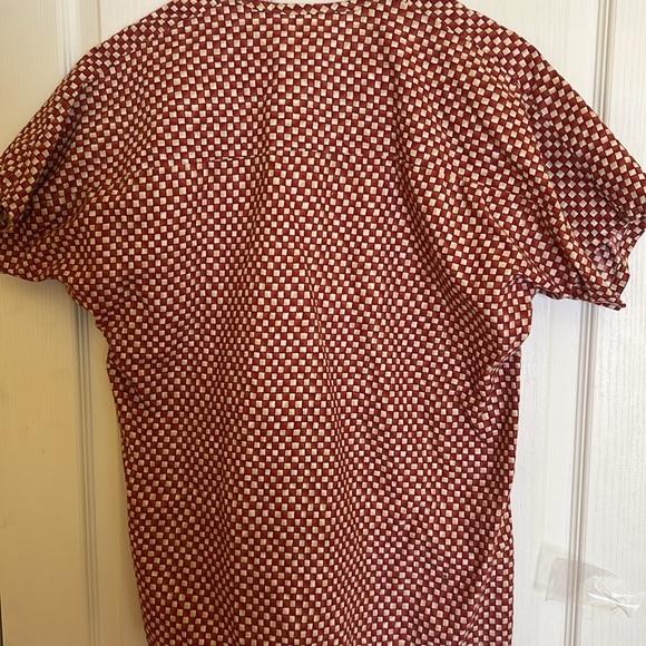 Hice szS checkered red/tan short sleeve Vneck scrub top 2 pockets - Picture 4 of 4